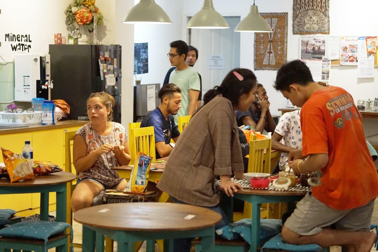 Wonderloft Hostel *